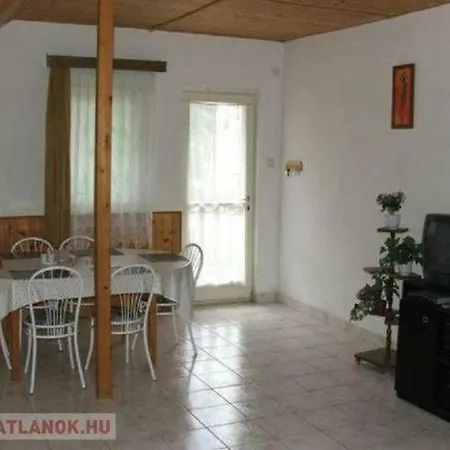 Haus Willi * Balatongyörök