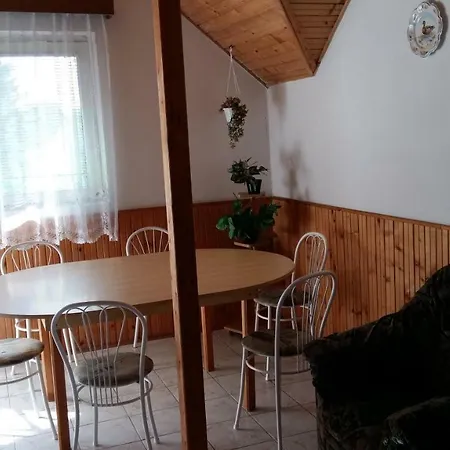 Haus Willi * Balatongyörök