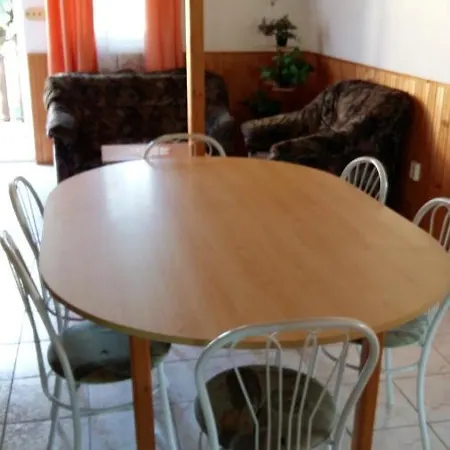 Haus Willi * Balatongyörök