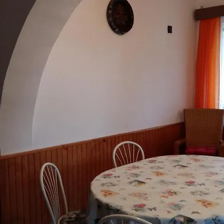 Haus Willi Διαμέρισμα *